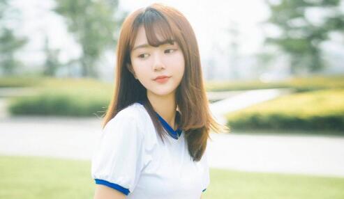 女生回头看男生的意思是什么?不要误会她的意思